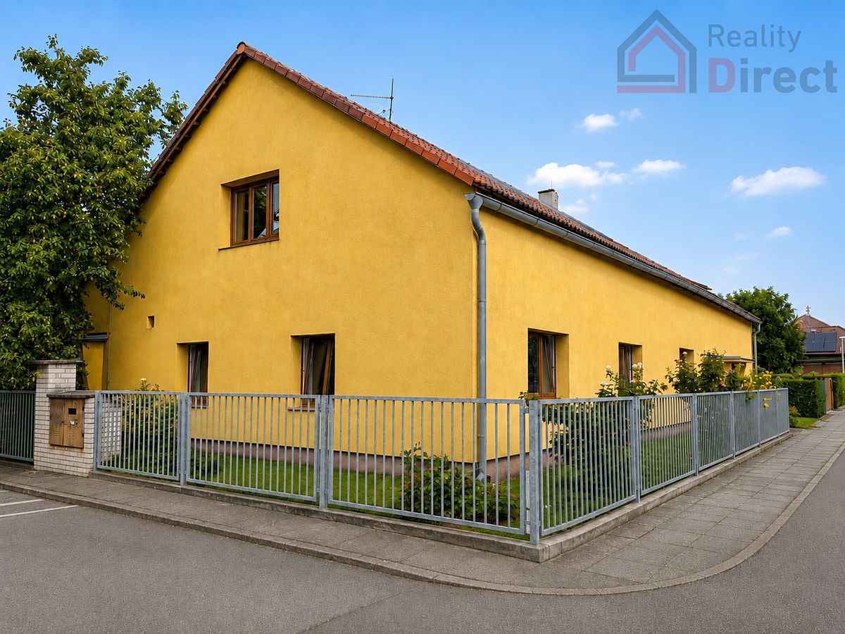 Prodej rodinného domu 284 m², pozemek 652 m²
